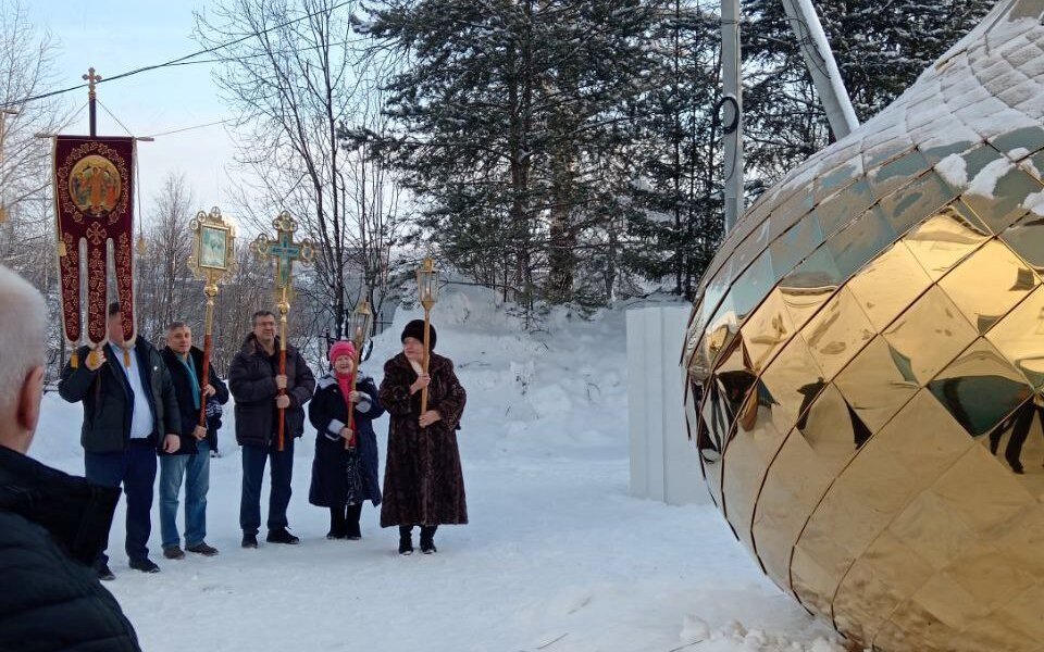Благодаря Почётному жителю установили новый купол на церкви Кизела в Пермском крае