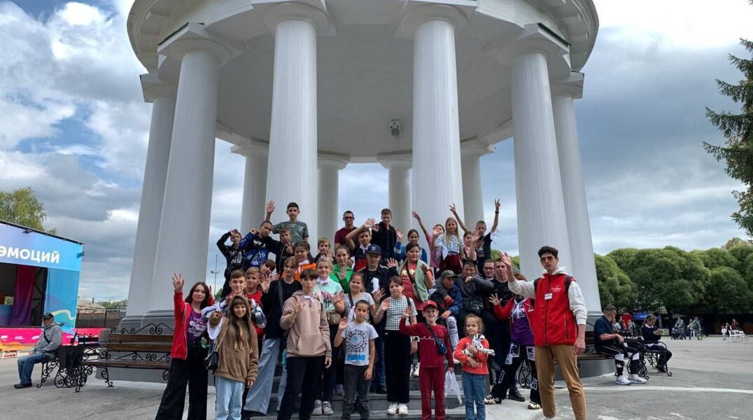 Губернатор Дмитрий Махонин поздравил Северодонецк с 90-летием