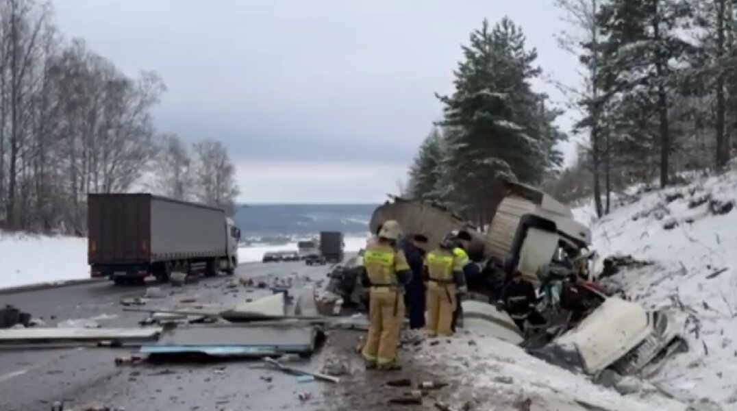 На трассе в Прикамье произошло массовое ДТП с погибшим
