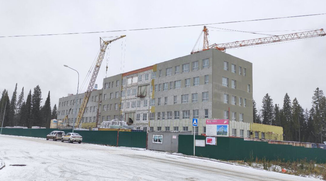 В здании строящейся поликлиники в Чусовом приступают к внутренним работам