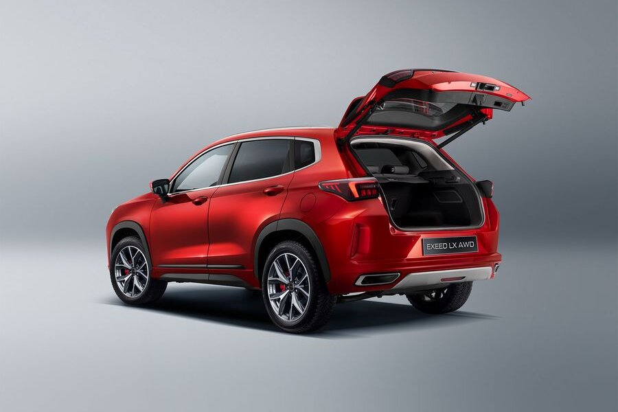 В Пермском театре кукол пояснили, зачем им китайский премиальный кроссовер