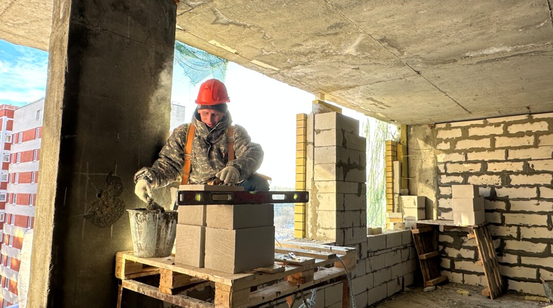 В Пермском крае феноменально вырос спрос на строителей и рабочих