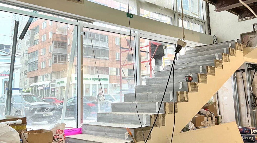 В пермском ТЦ начали строить сетевое кафе корейского стритфуда CHICKO