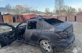 Из-за детской шалости в Соликамске сгорели автомобиль и гараж