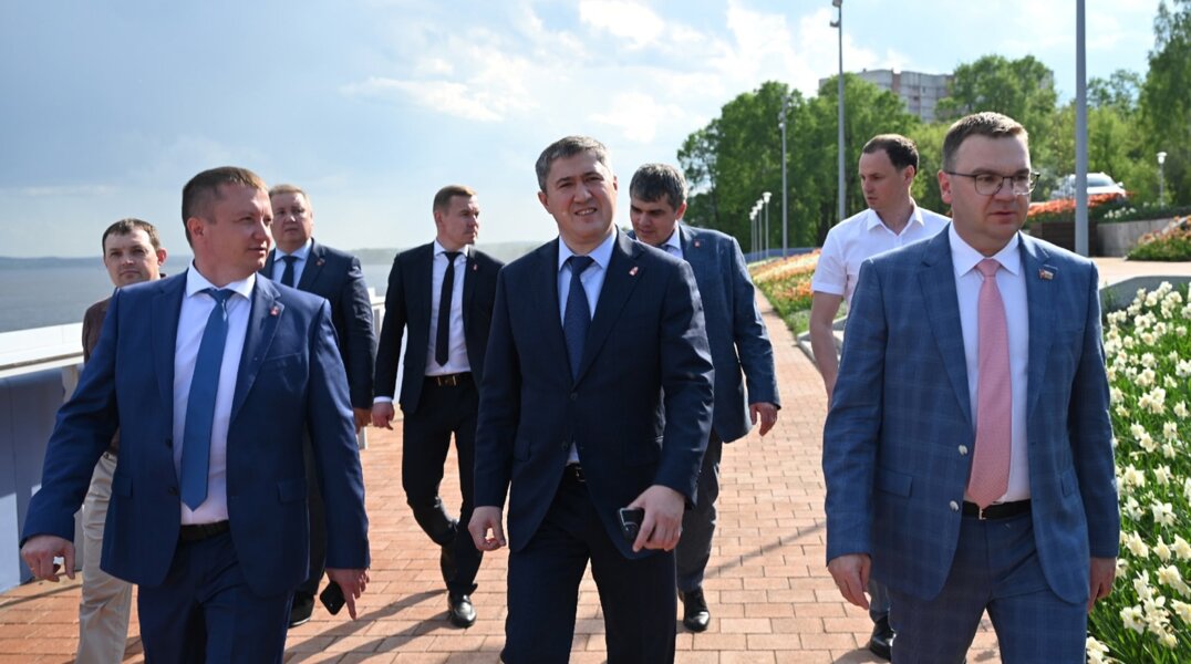 махонин на набережной