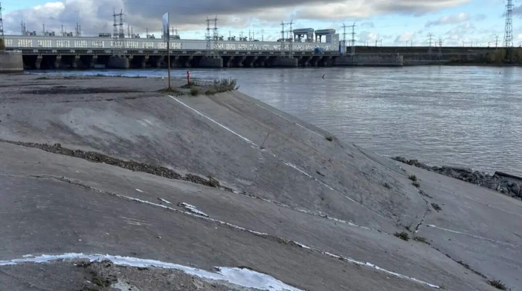 В Перми предпринимателя через суд заставили очистить берег Камы от строительного мусора 