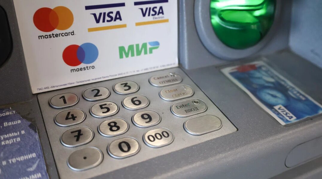 Житель Прикамья зарегистрировался на сайте интим-услуг и лишился полутора миллионов рублей