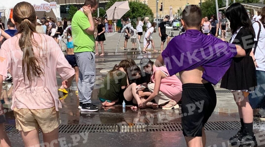 В Перми на эспланаде девочка застряла ногой в фонтане