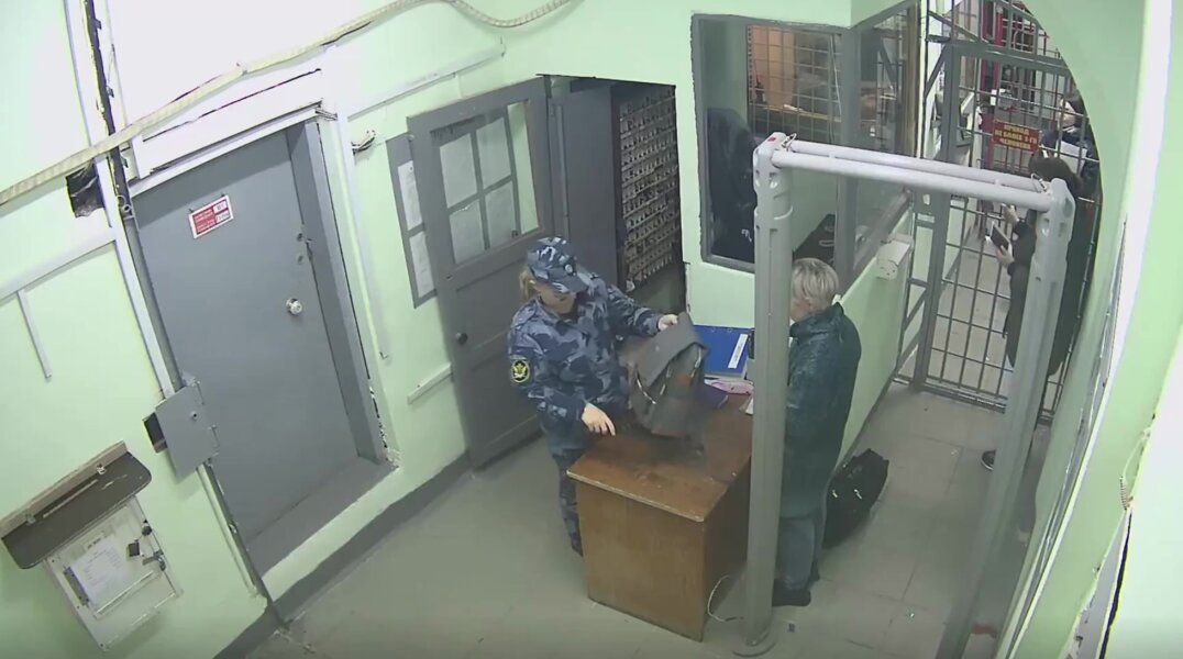 В Перми адвокат пыталась пронести в СИЗО флешку