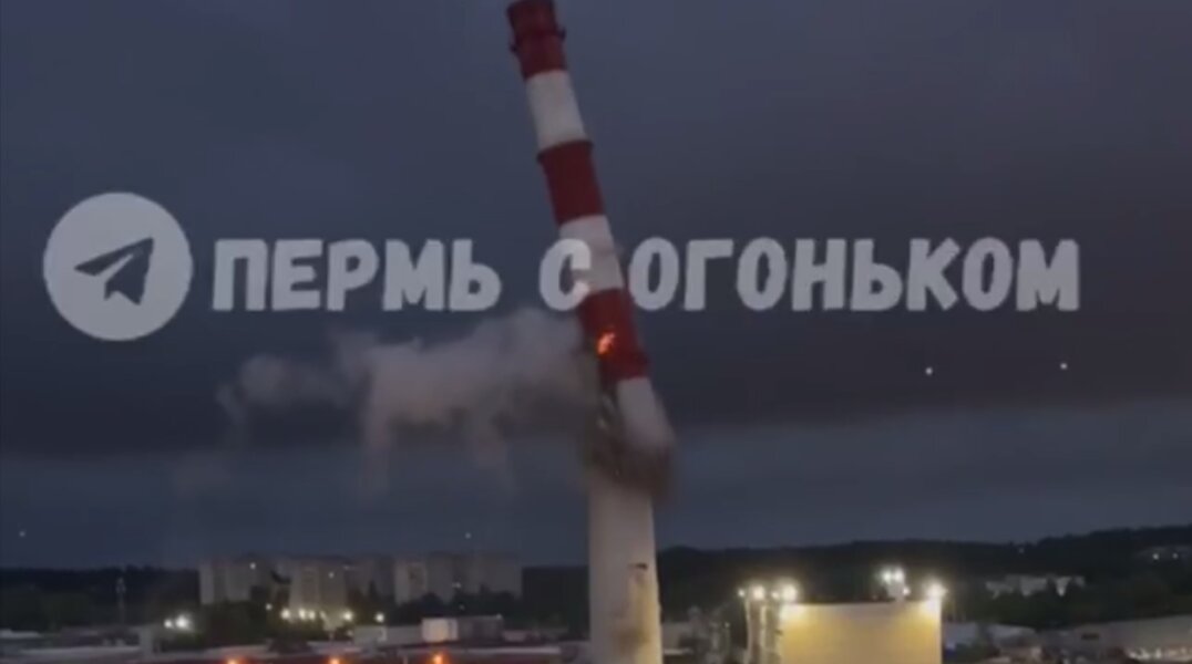 В Перми ночью на бывшем заводе "Велта" взорвали трубу котельной