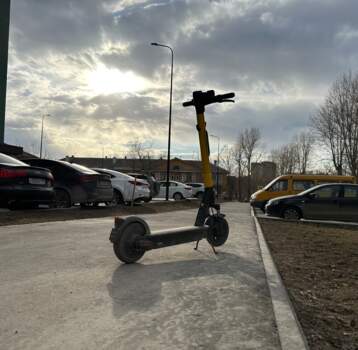 В Кунгуре подросток на электросамокате сбил 9-летнюю девочку