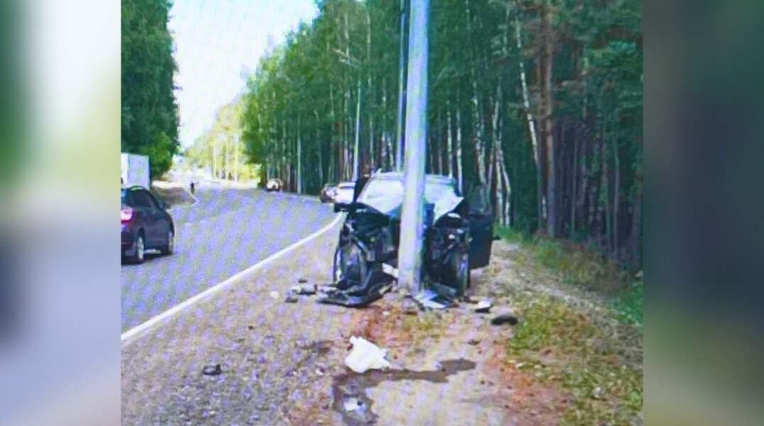 Житель Перми столкнулся с иномаркой и врезался в столб