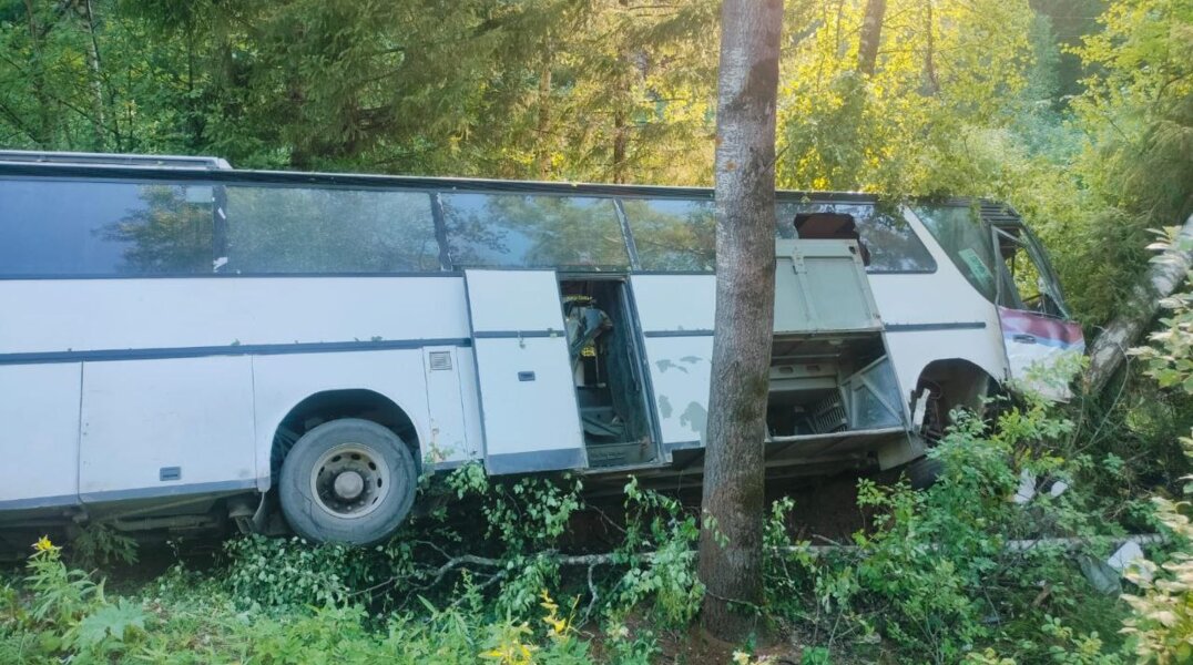 Глава Прикамья сообщил о двух погибших в ДТП с автобусом в Удмуртии