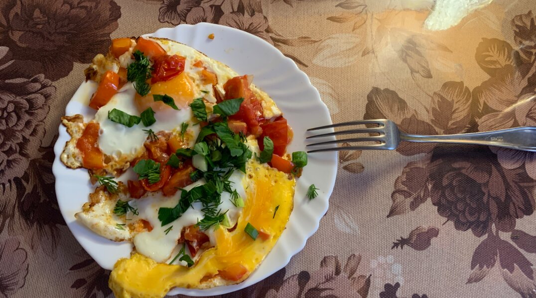 В пермском детском саду, где отравились дети, кормили просроченной продукцией