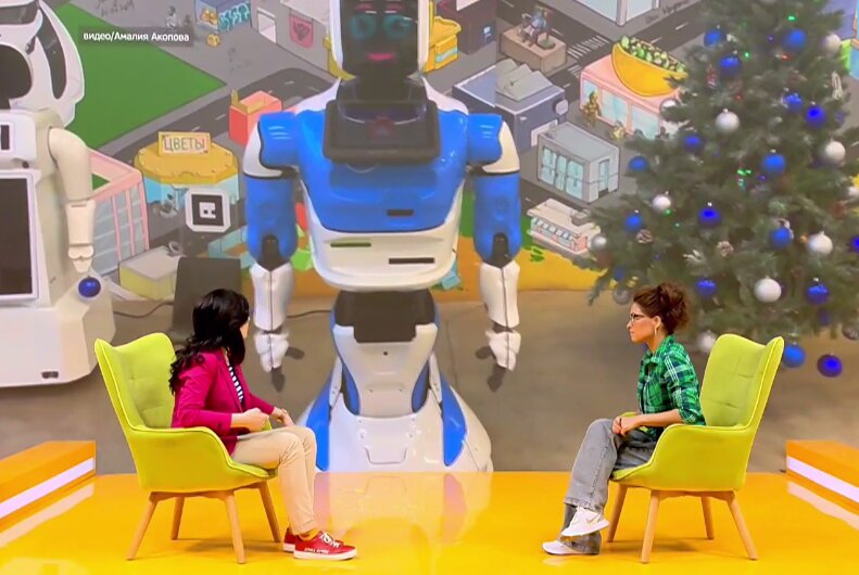 Ведущую радиостанции МоскваFM удивил и испугал пермский промобот