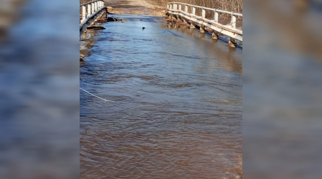 В Пермском крае из-за паводка перекрыли три моста