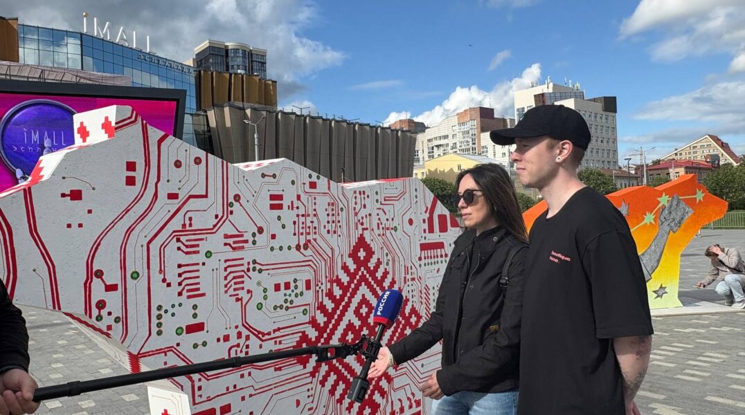 На пермской эспланаде появилось два десятка расписных медведей