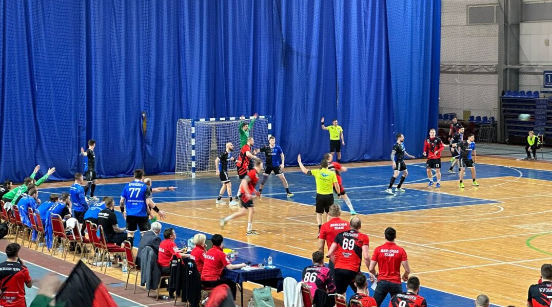 Гандболисты «Пермских медведей» вышли в полуфинал Суперлиги