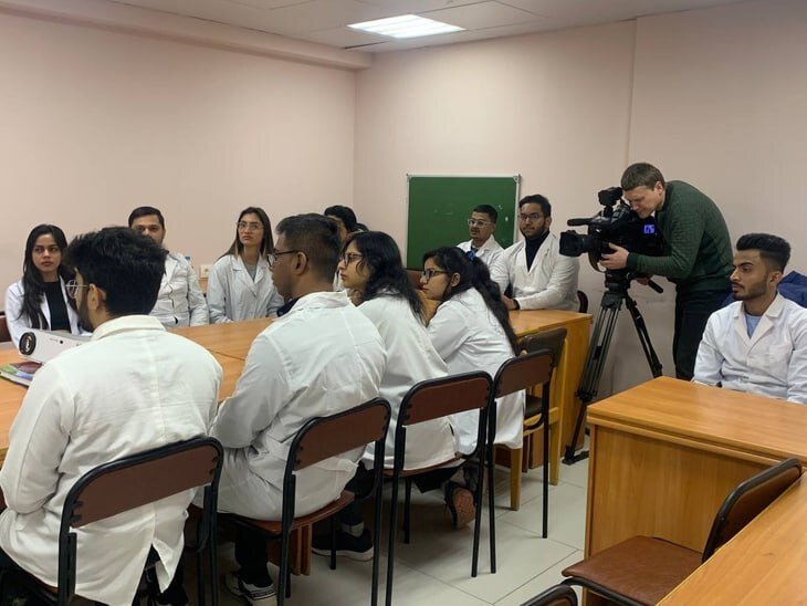 Пермский медуниверситет принял десятки иностранных студентов из вузов Украины