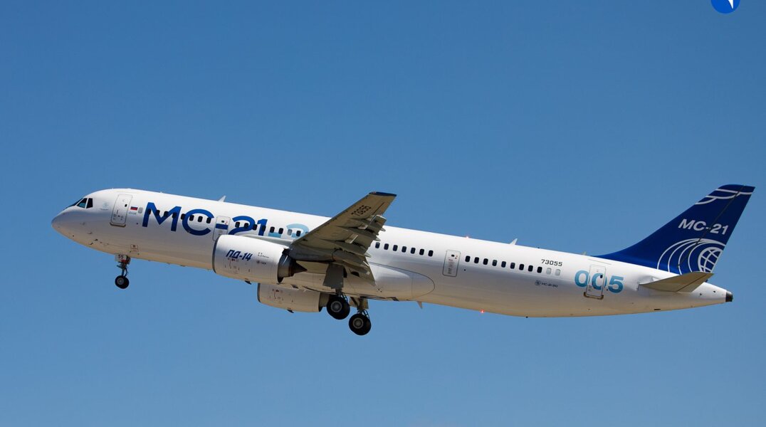 Лайнер МС-21 с пермским двигателем впервые поднялся в небо