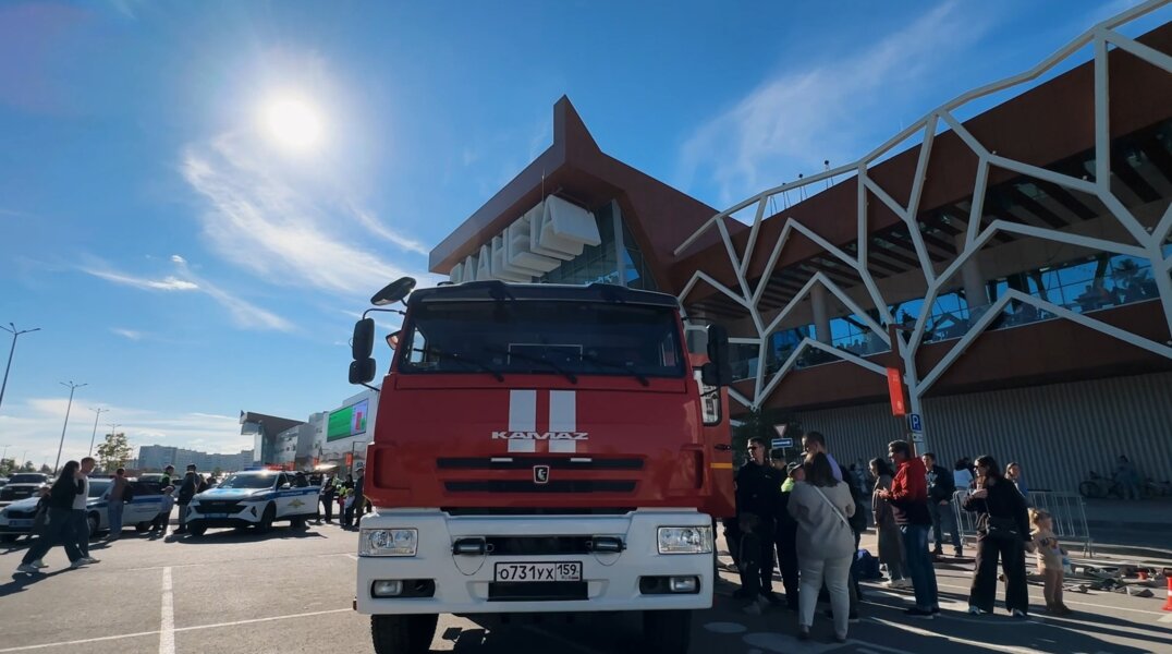 В Перми юные пермяки смогут забраться внутрь служебных машин МВД, ГИБДД, МЧС