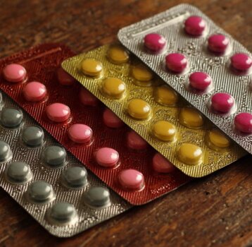 Эксперты назвали препараты, лидирующие по объему продаж в аптеках Прикамья