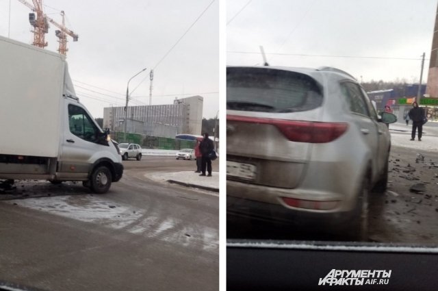 В Перми фургон перегородил проспект Парковый