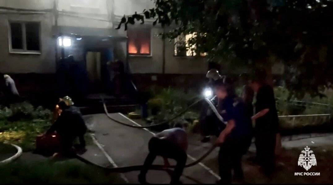 Пермские пожарные спасли четырех человек