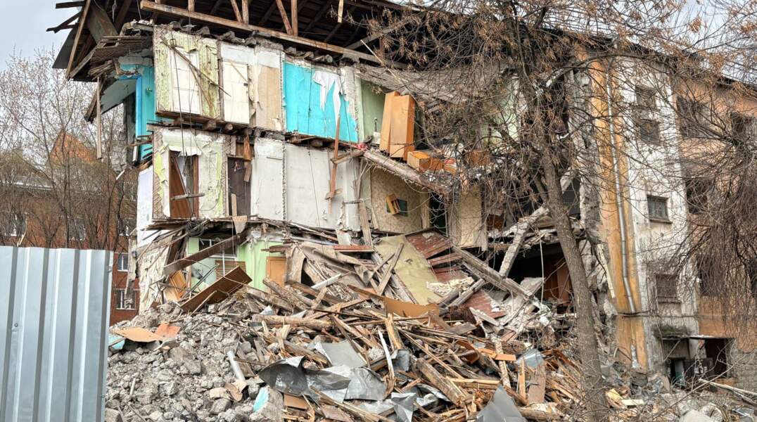 ​В Перми начали сносить обрушившийся дом на Чкалова