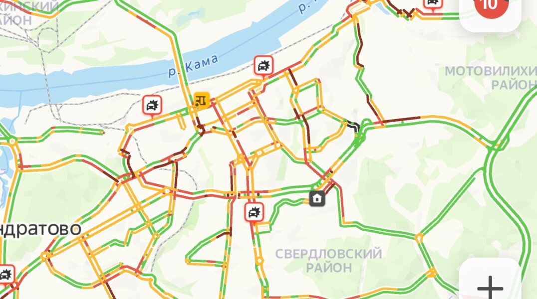Пермь 13 февраля сковали десятибалльные пробки