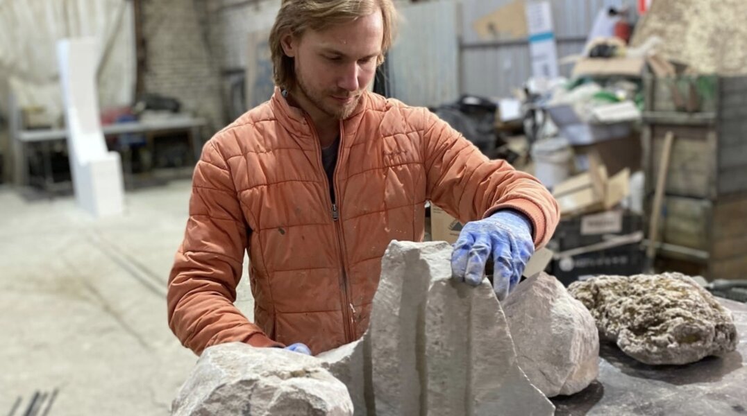 В Перми открывается выставка с инсталляциями из уральского камня