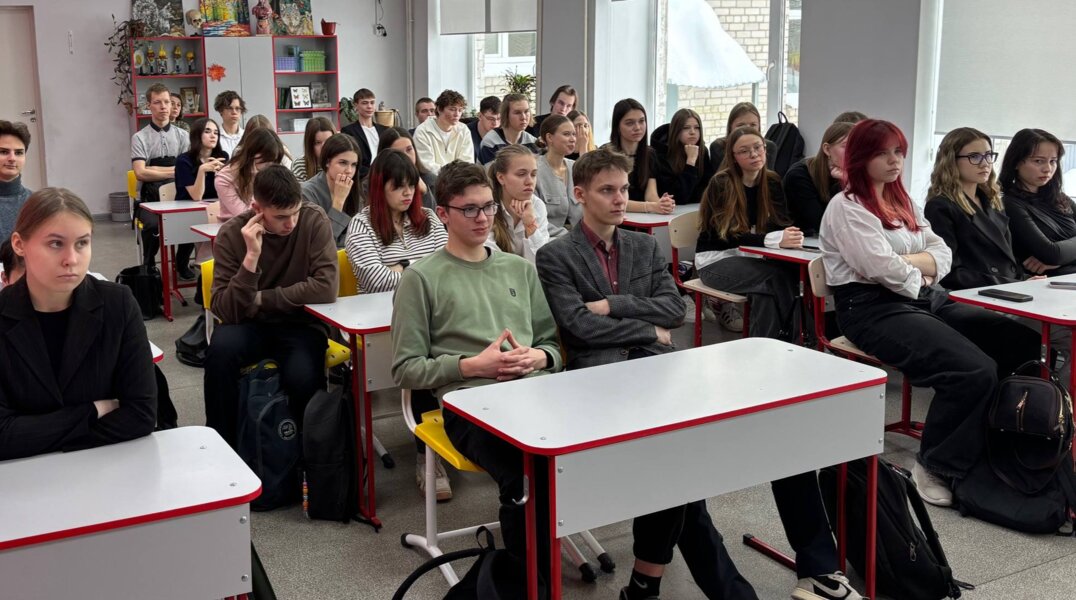 Айтишники «Авито» провели урок для старшеклассников полазненской школы