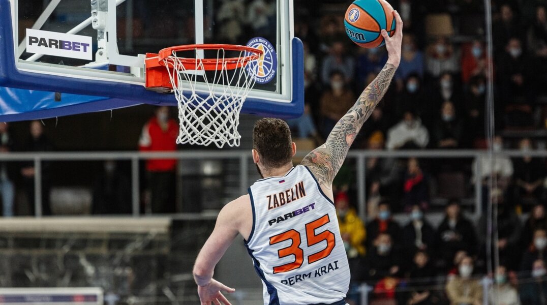 Баскетбольный клуб «Парма» одержал победу над красноярским «Енисеем»