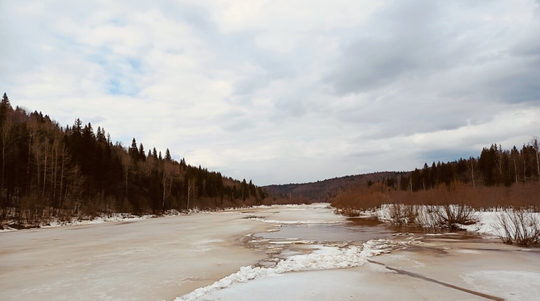 В Прикамье из-за природных качелей затянулся ледостав