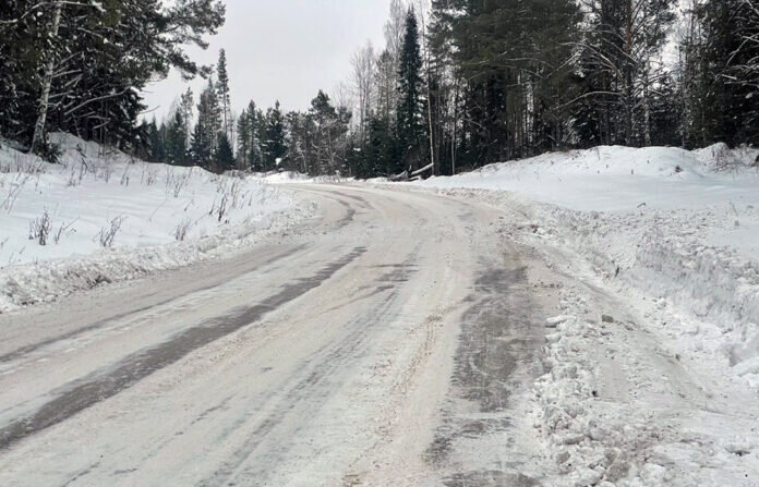 В Пермском крае съехал в кювет рейсовый автобус