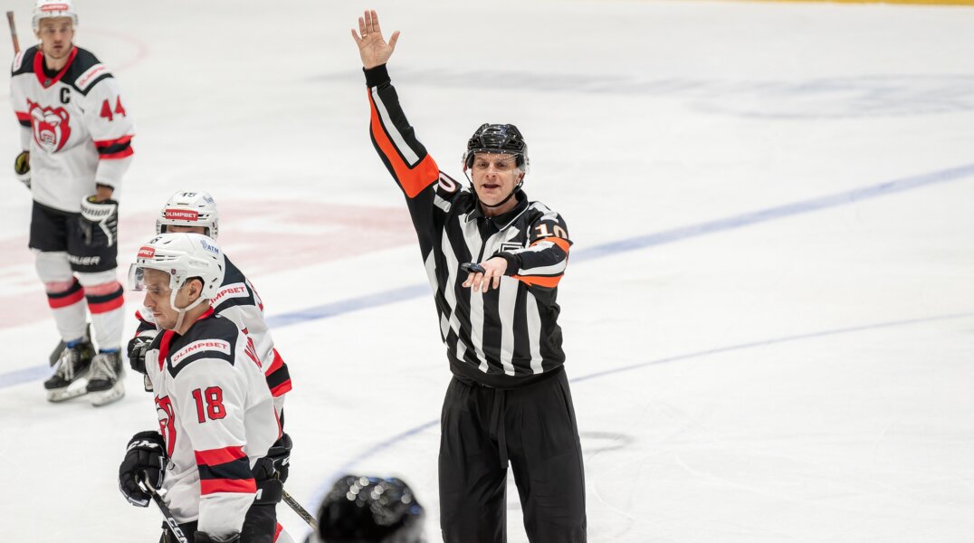 Пермский ХК «Молот» в овертайме уступил «Норильску»