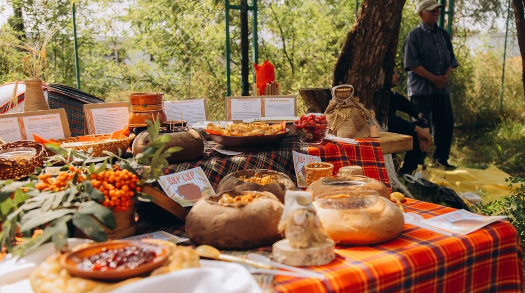 В центре Перми накроют 15-метровый стол с коми-пермяцкими угощениями