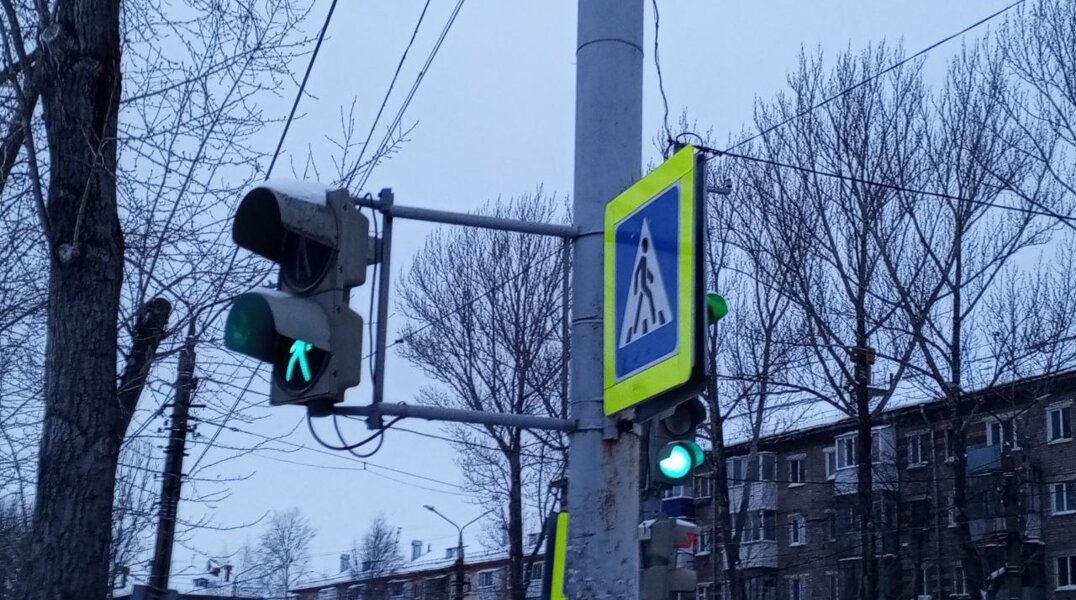 В Перми неделю не работал светофор из-за проблем в муниципальном учреждении