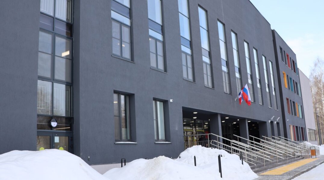 Активисты «Единой России» проверили условия обучения в новых корпусах пермских школ