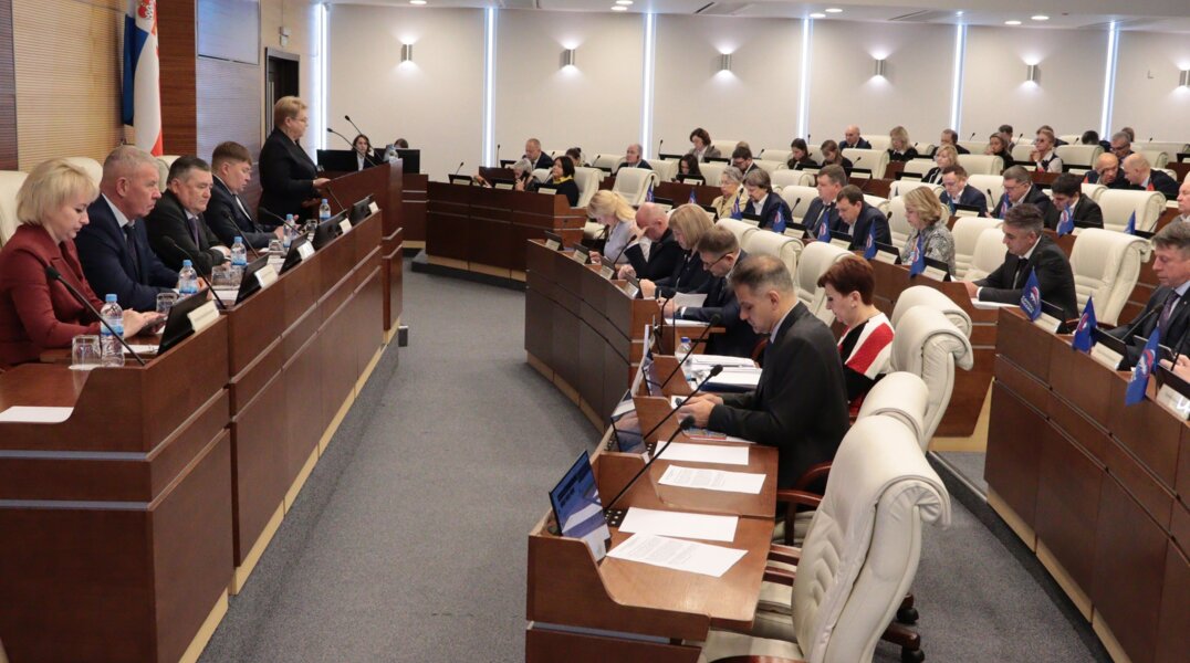 Депутаты приняли во втором чтении бюджет Пермского края на ближайшие три года