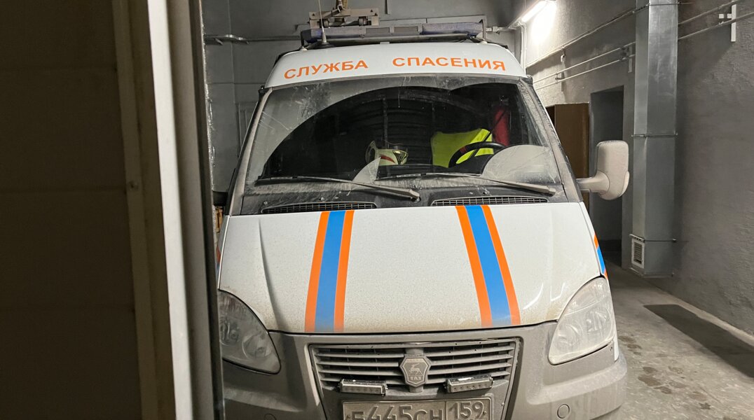 В Березниках рухнувший потолок чудом не придавил пенсионерку