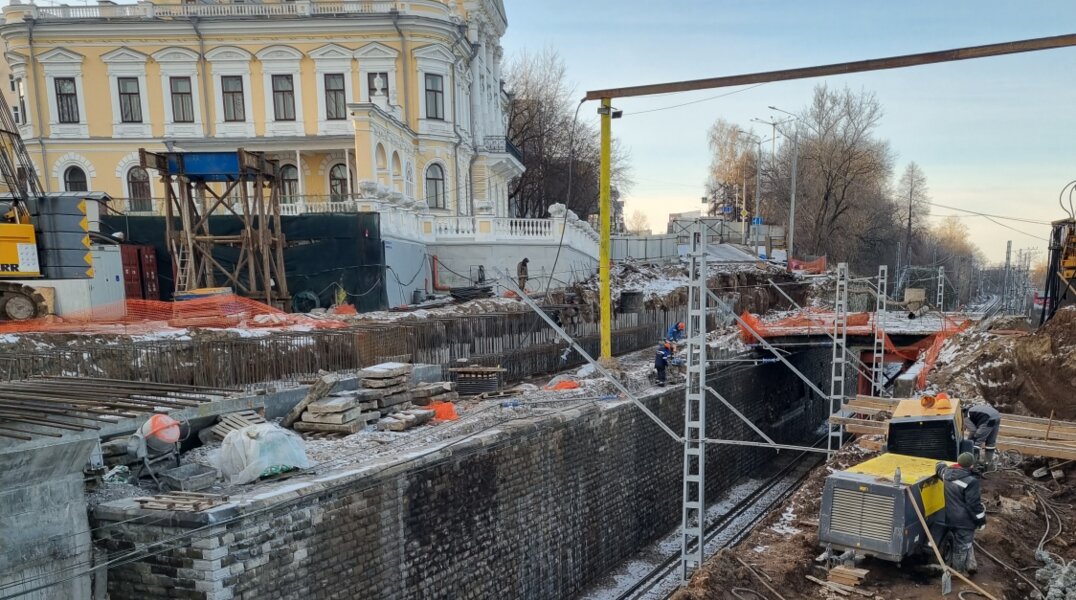 Реконструкция путепровода на Монастырской выполнена почти наполовину