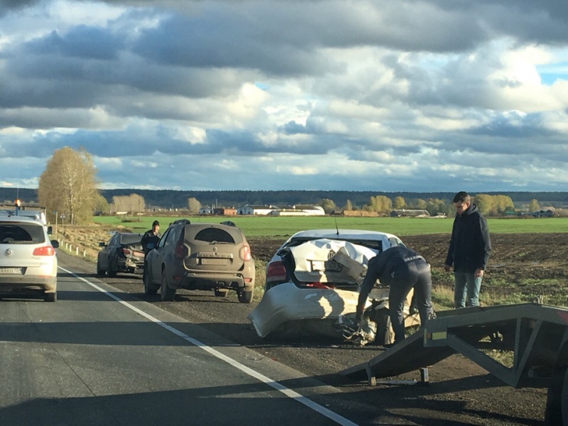 Пробки на трассе пермь. Авария трасса Пермь Кунгур. ДТП на трассе Пермь Кунгур. Трасса Пермь Кунгур. ДТП автодорога Пермь Кунгур.