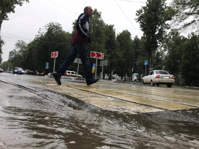 Погода пермь дождь. Дождливая Пермь. Дождь в Перми. Осадки Пермь. Дождь в Перми фото.