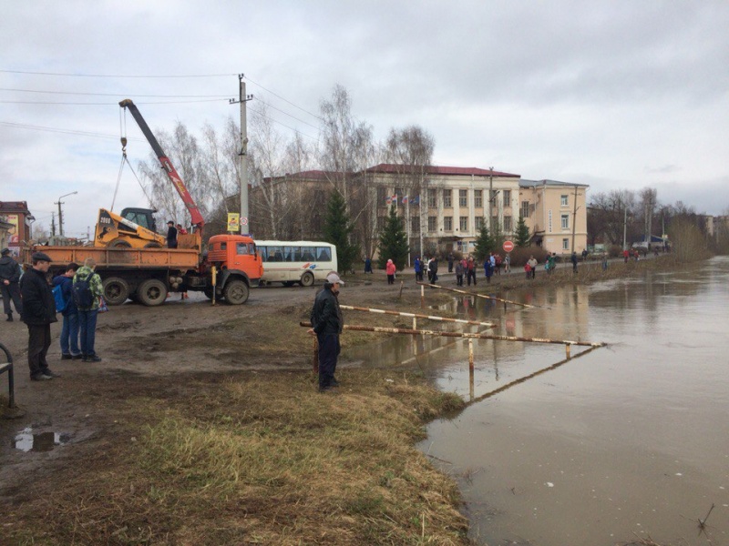 Погода в кунгуре на 10 дне. Паводок Кунгур 2016. Кунгур потоп. Потоп в Кунгуре 1979. Наводнение Кунгур.