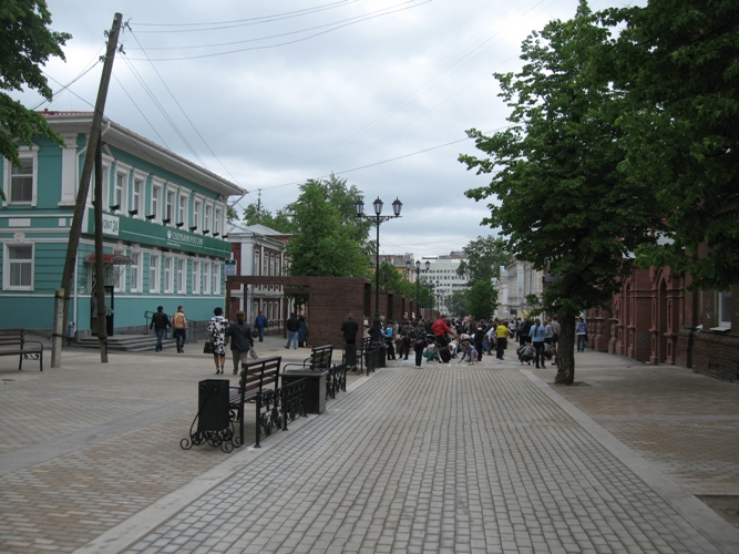 Центр перми улицы. Улица Пермская Арбат. Пермский Арбат Пермь. Пермь пешеходная улица Кирова. Пермь Пермский Арбат улица.