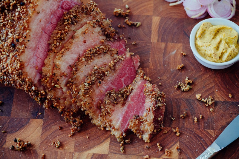 Пастрами рецепт. Буженина и пастрома. Грудинка “Pastrami”. Пастрома по-домашнему. Пастрома запеченная в перце.