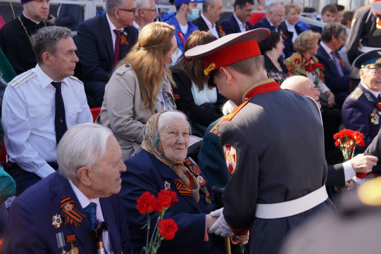 Фото с парада в перми