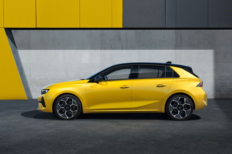 Фото: Opel Astra