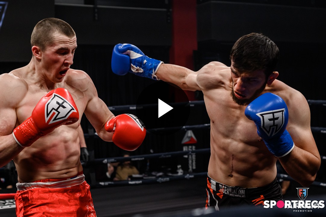 Фото: Валерий Бизяев слева/sportrecs.com